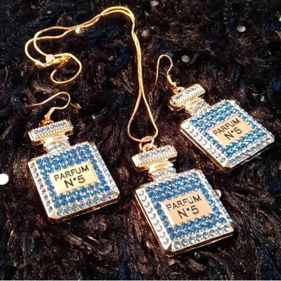 NWOT Handmade 3pc LUXURY FASHION ✨BLING✨ Necklace & Earrings Set - Picture 6 of 6